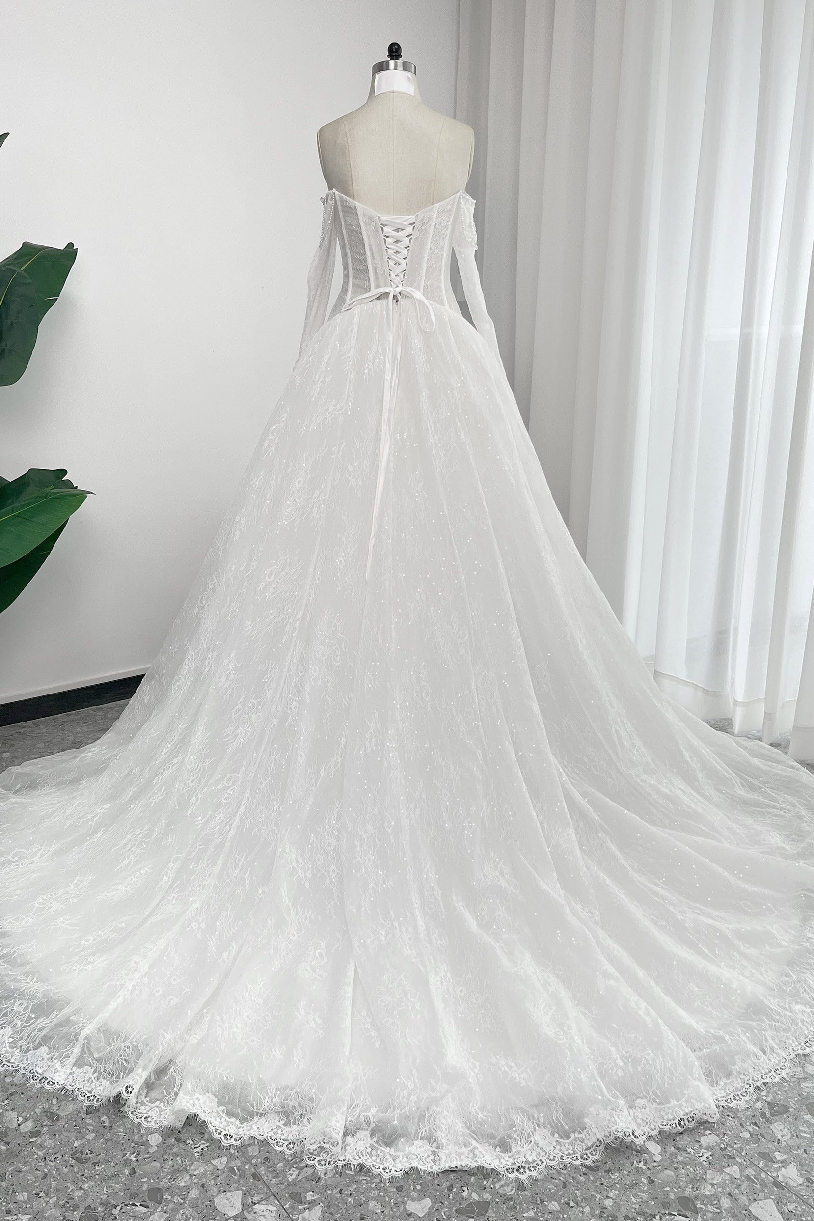 Elegant A Line Chapel Train Sequined Lace Tulle Wedding Dress Wedding Dress