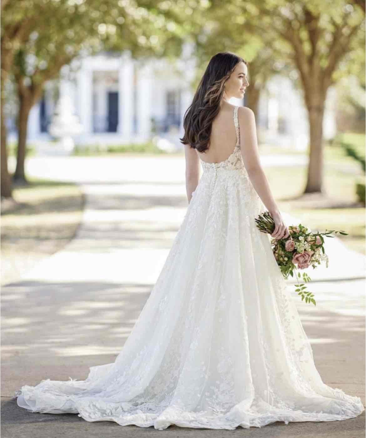 Clarisse Elise detail image 6 wedding dress