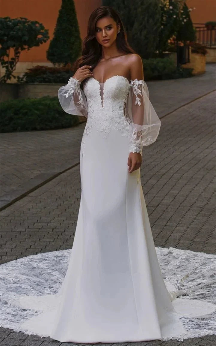 Diamond White Chiffon Mermaid Wedding Dress with Strapless Neckline and Appliques