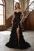 Red Lace Mermaid Evening Dress with Sweetheart Neckline and Pleated Detail