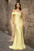 Dorothea Jade Yellow front view prom dress