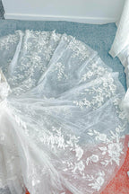 Elegant Trumpet Mermaid Chapel Train Lace Tulle Wedding Dress Wedding Dress