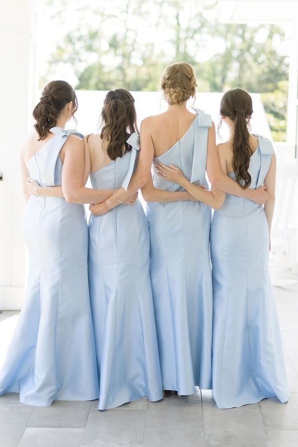Sky Blue Satin Sheath Bridesmaid Dress with One Shoulder Neckline