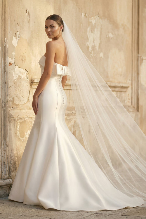 Bellamy Louise detail image 2 wedding dress