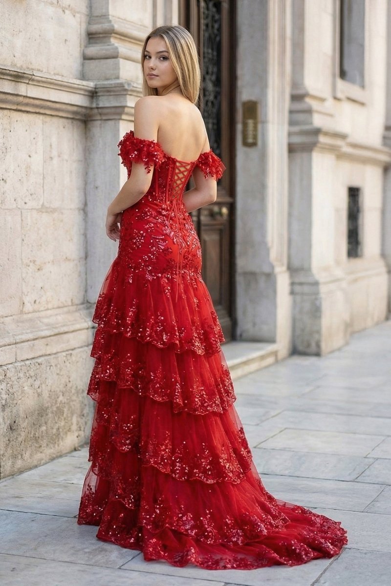 Petronella red back view prom dress