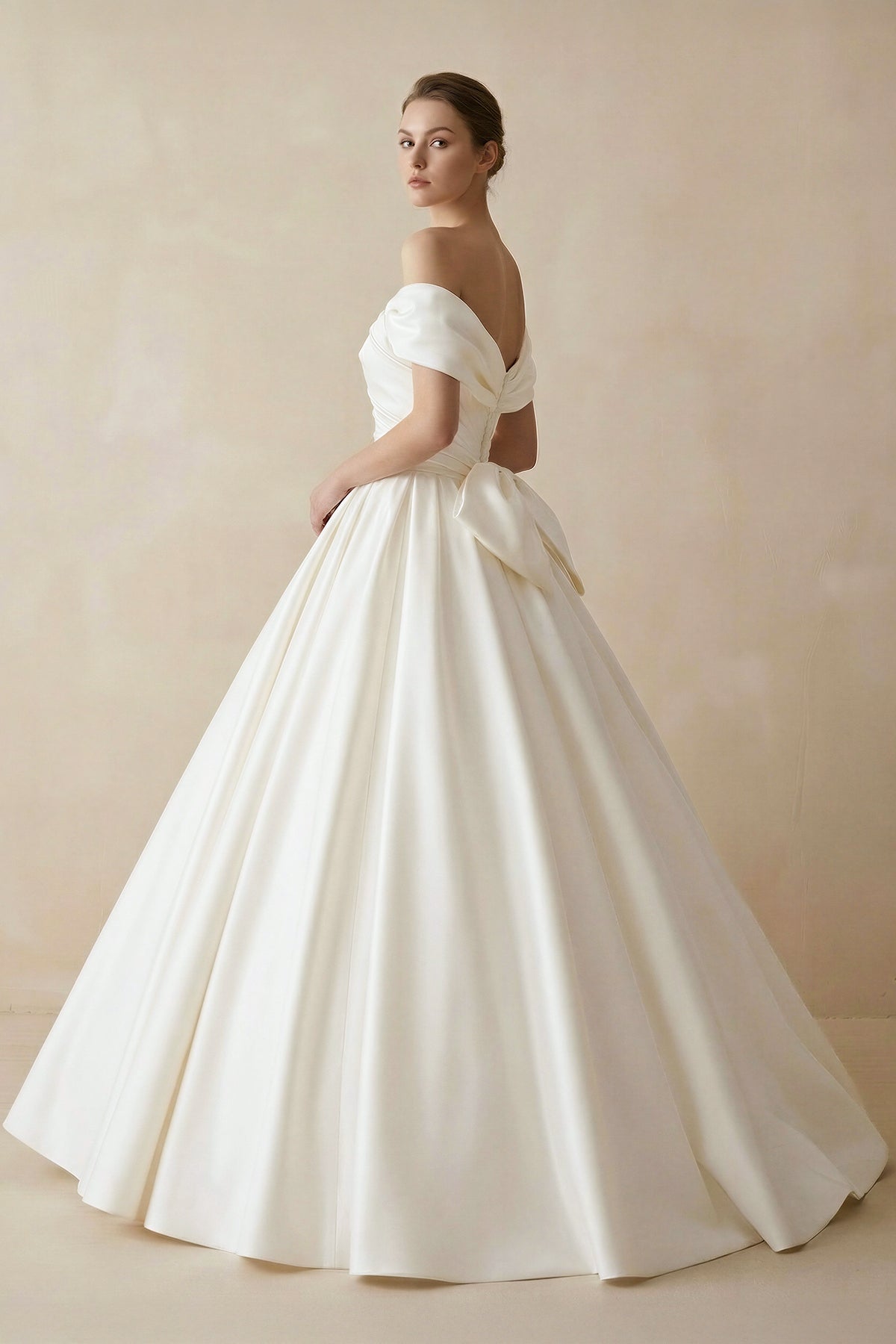 Aurelia Grace detail image 3 wedding dress