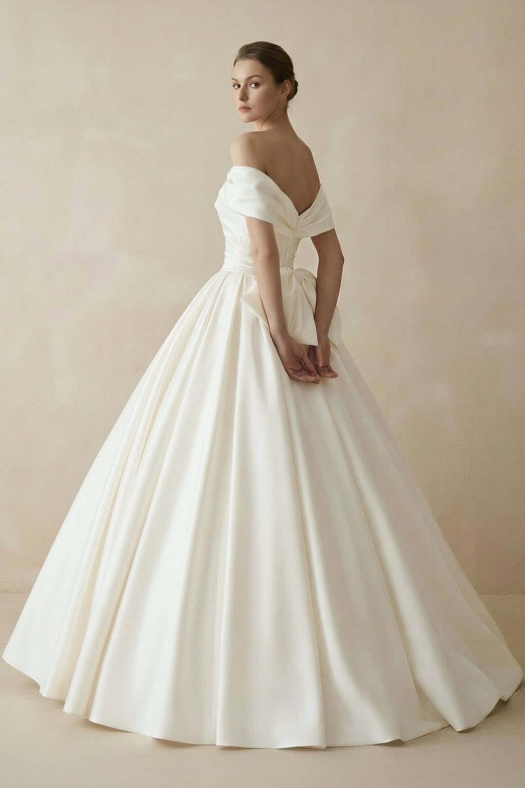 Aurelia Grace detail image 2 wedding dress