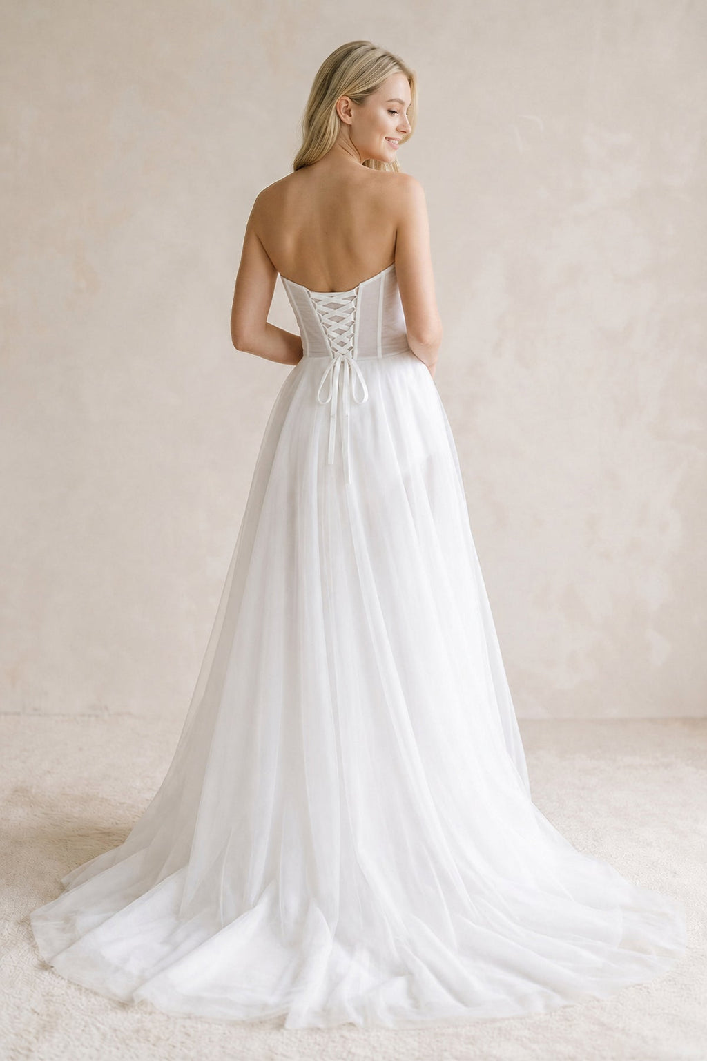 Aurelia Vale detail image 2 wedding dress