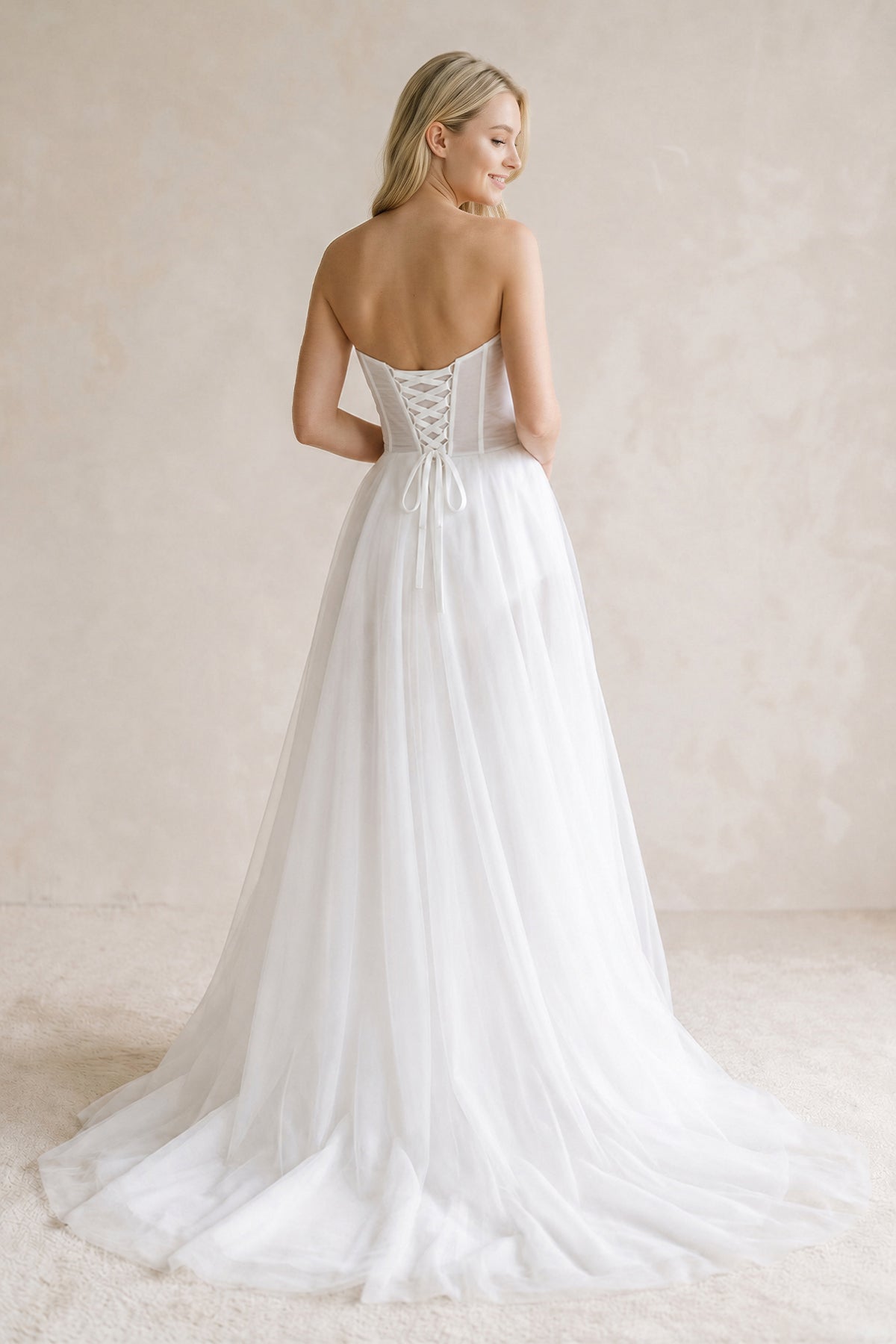 Aurelia Vale detail image 2 wedding dress
