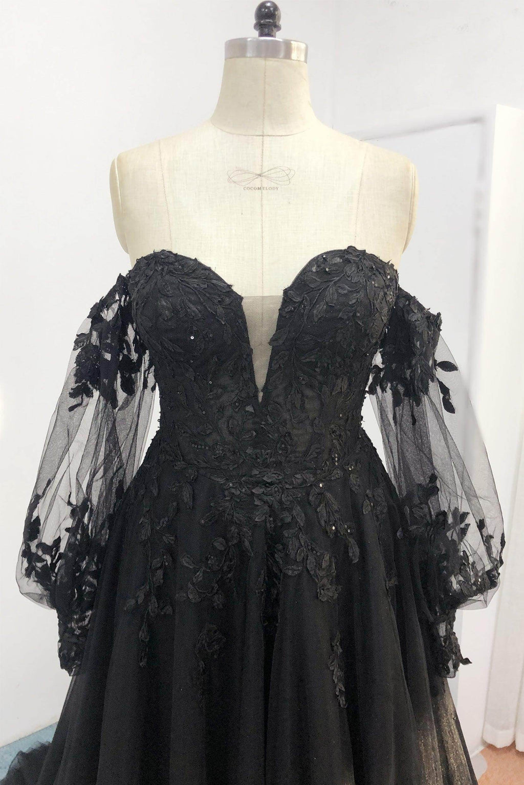 Elegant A Line Court Train Tulle Wedding Dress Wedding Dress