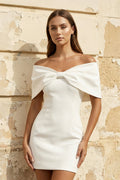 Bellamy Iris Diamond White front view wedding dress