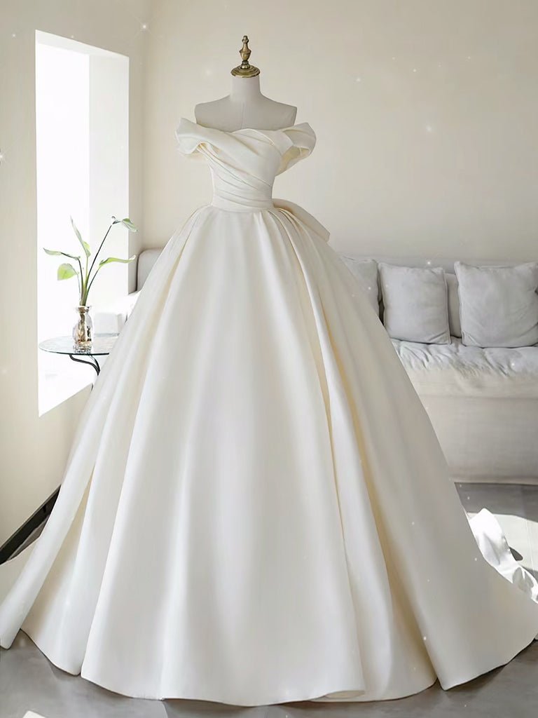 Aurelia Grace detail image 4 wedding dress