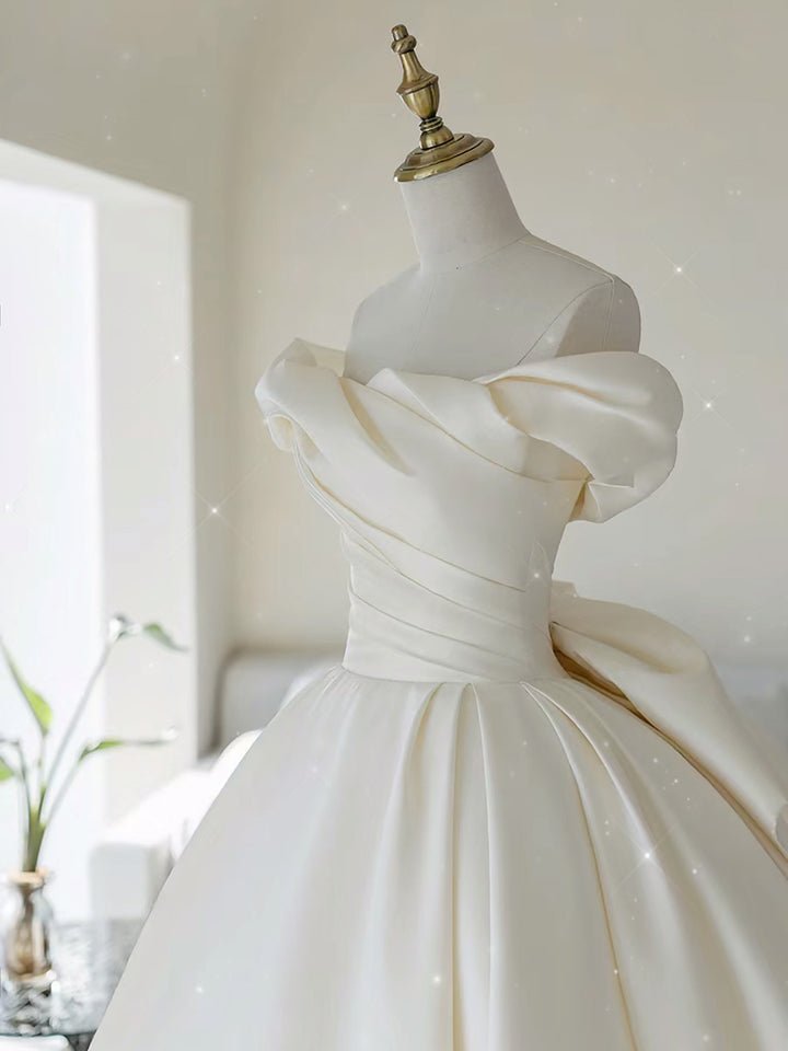Aurelia Grace detail image 5 wedding dress