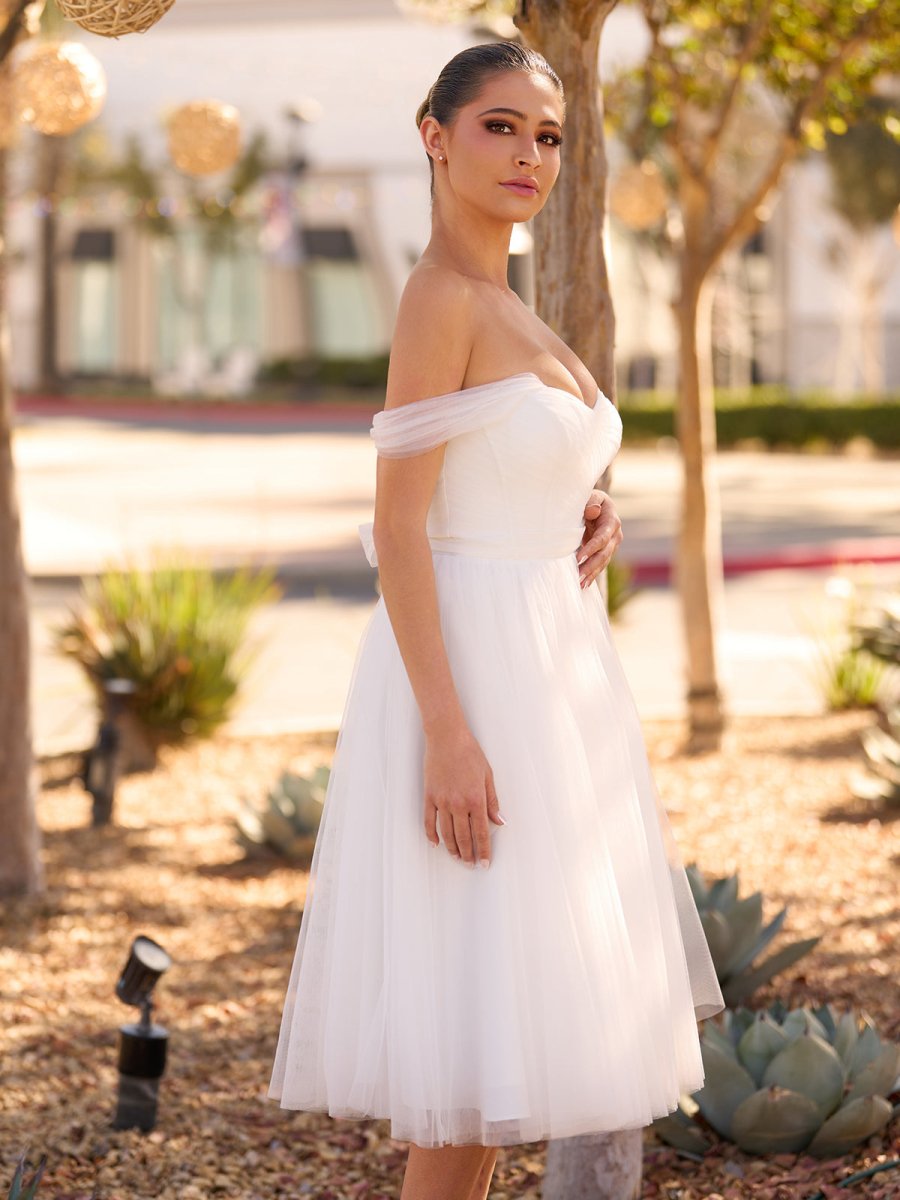 Aurelia Jane detail image 10 wedding dress