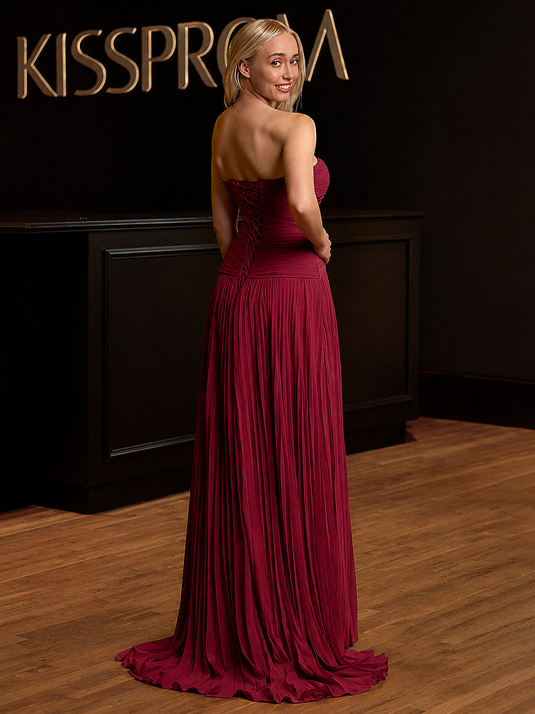Fuchsia Chiffon A-Line Evening Dress with Sweetheart Neckline and Pleated Detail