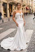 Minerva Fern White front view prom dress