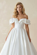 Clarisse Faye detail image 3 wedding dress